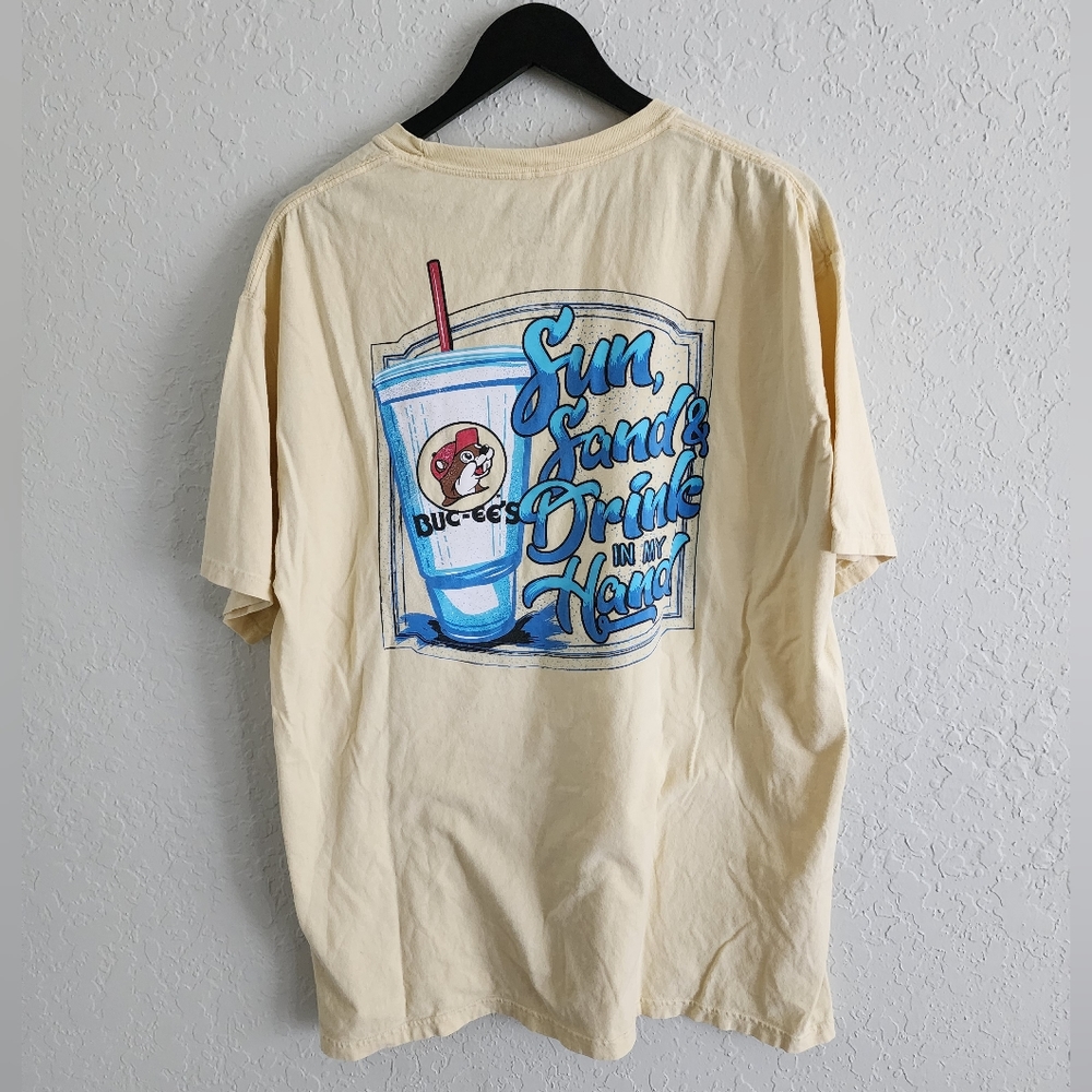 Buc-ee's Shirt - Picture 3 of 9